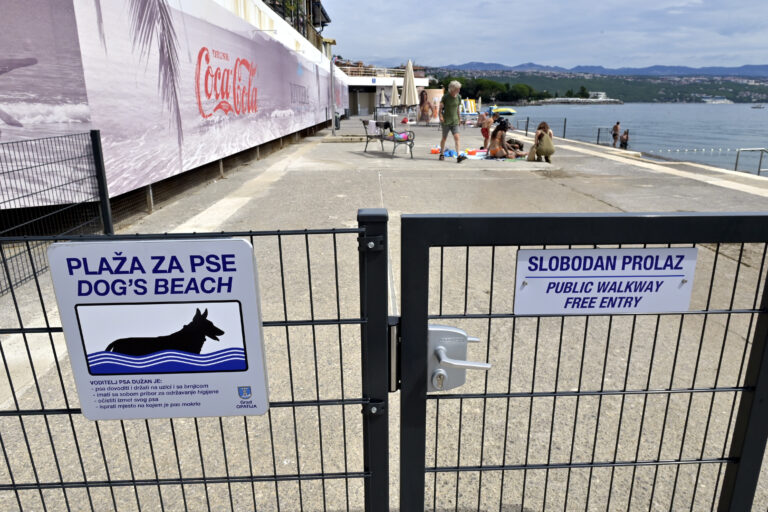Aperta in Slatina la nuova spiaggia libera per cani