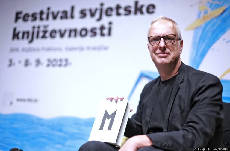 Scurati a Zagabria: «Il mio romanzo è una risposta all’autoritarismo»