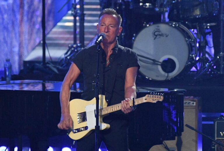 Bruce Springsteen ha l’ulcera, rinviati concerti di settembre
