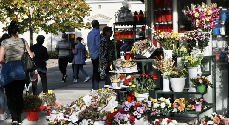 Croazia. Vendita fiori e candele per Ognissanti: sì del governo