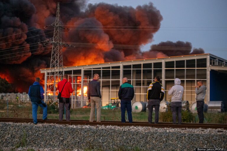 Incendio Osijek, quando l’allerta sul telefonino arriva in tedesco….