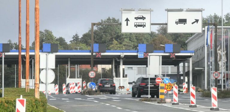 Schengen sospeso. Zagabria: “Così non si fermano i migranti”