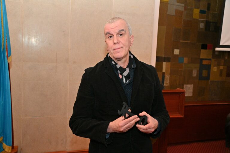Robert Perišić vince il premio «Kamov»