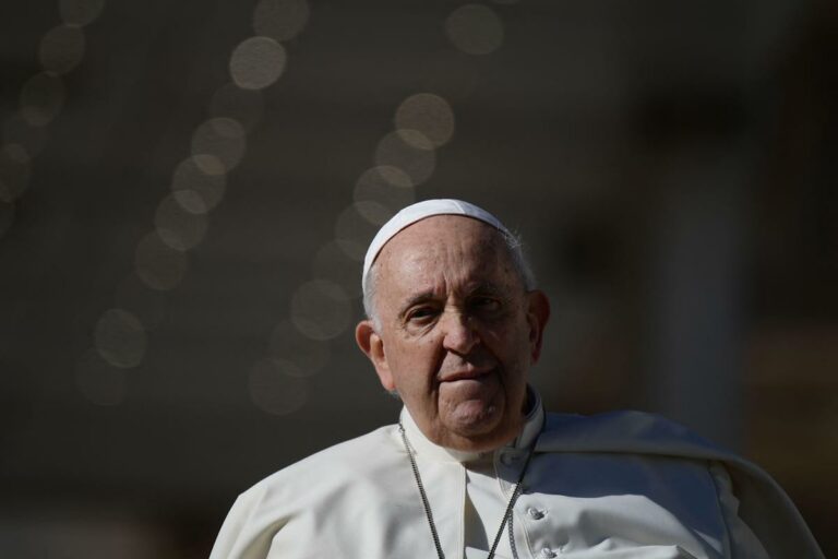 Papa Francesco: “Grazie a Dio non ho polmonite ma bronchite molto acuta”