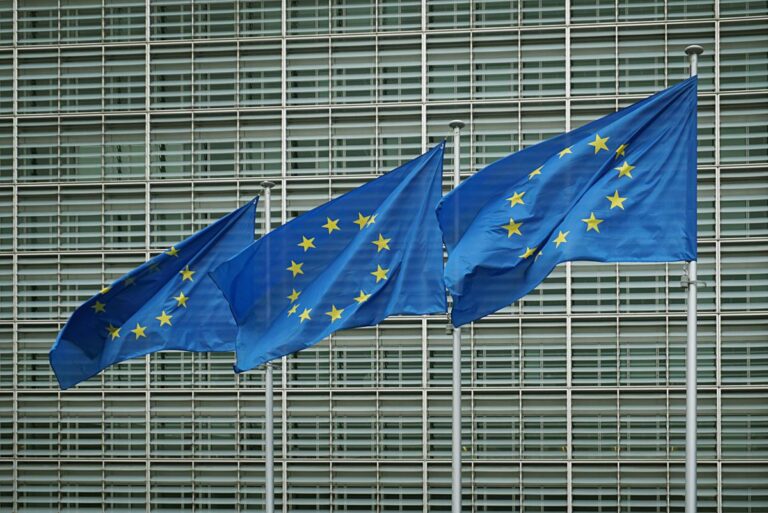 “Enorme rischio di attacchi terroristici in Europa”, l’allarme Ue