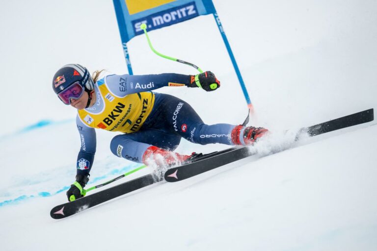 Sofia Goggia trionfa nel SuperG di St Moritz. Brutto volo per Elena Curtoni