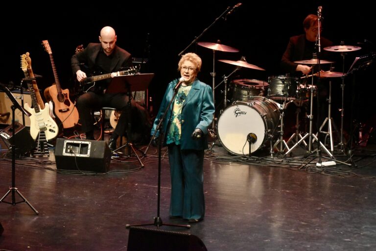 Betty Jurković: successo per il concerto ad Abbazia