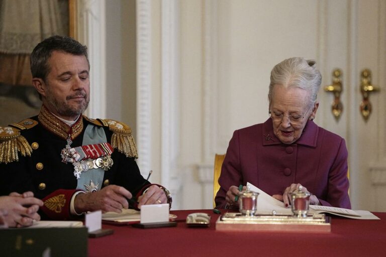 Danimarca, la regina ha abdicato: Federico X è il nuovo re