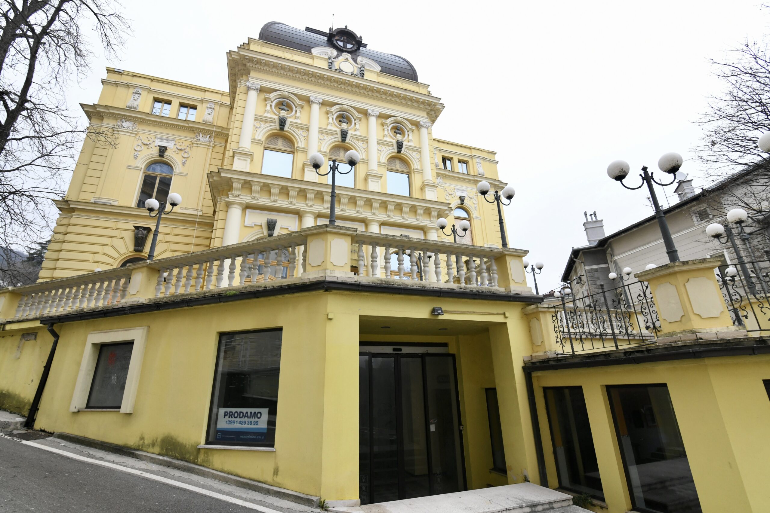 Villa Gorovo, già Hotel Italia ad Abbazia negli ultimi anni è nota come Palazzo dell'Operetta / Foto Goran Žiković