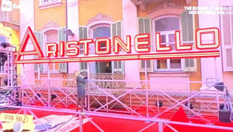 Sanremo 2024, Fiorello sbarca al festival: c’è l’Aristonello