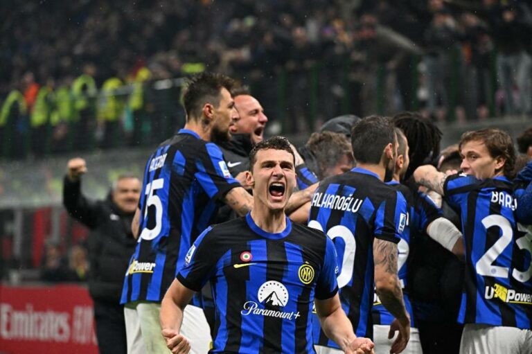Inter campione d’Italia, Milan battuto 2-1 nel derby: scudetto nerazzurro