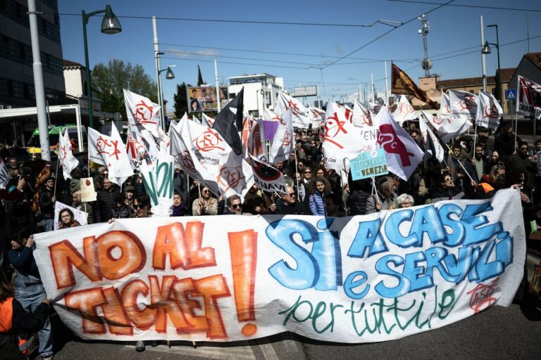 Venezia, al viail ticket d’ingresso: 113mila arrivi tra le proteste
