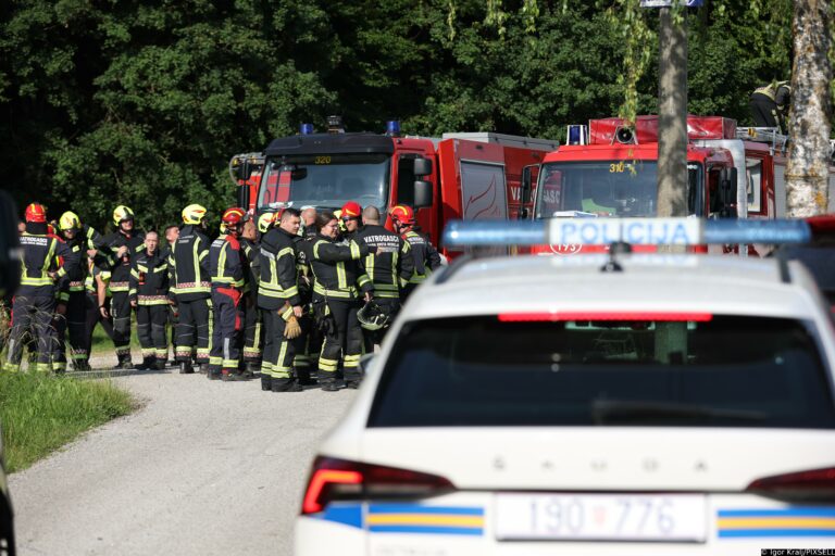 Piccolo aereo sportivo precipita nei pressi di Zagabria: un morto e 4 feriti