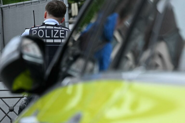 Hagen, spara alla moglie incinta e ad altre 3 persone: caccia all’uomo in Germania