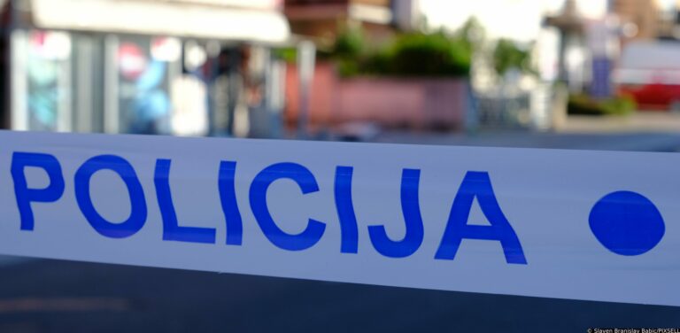 Orrore nella Croazia settentrionale: madre 22enne arrestata per infanticidio