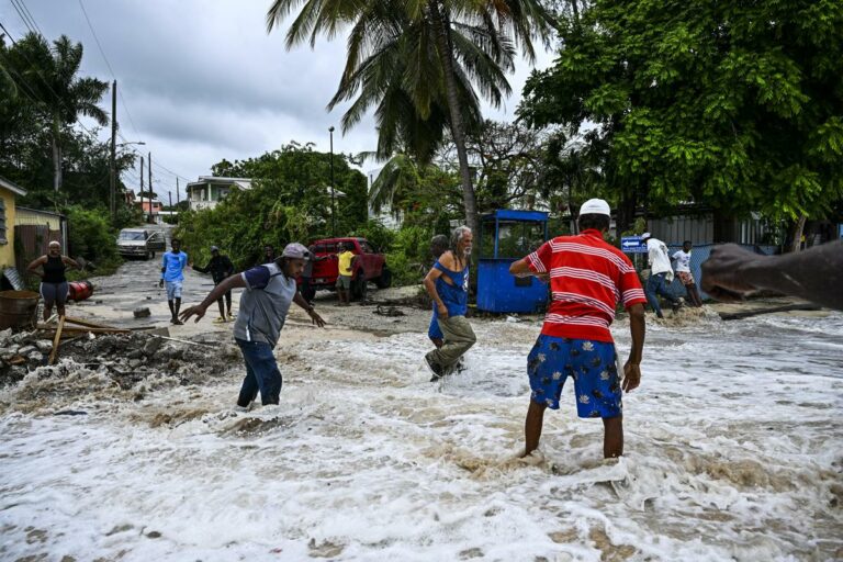 Uragano Beryl devasta i Caraibi, almeno 7 morti